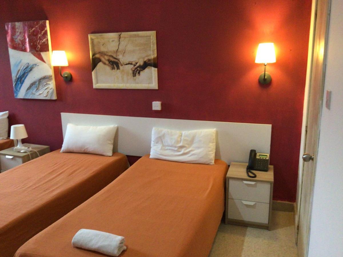 Guest house Whitestar 2*