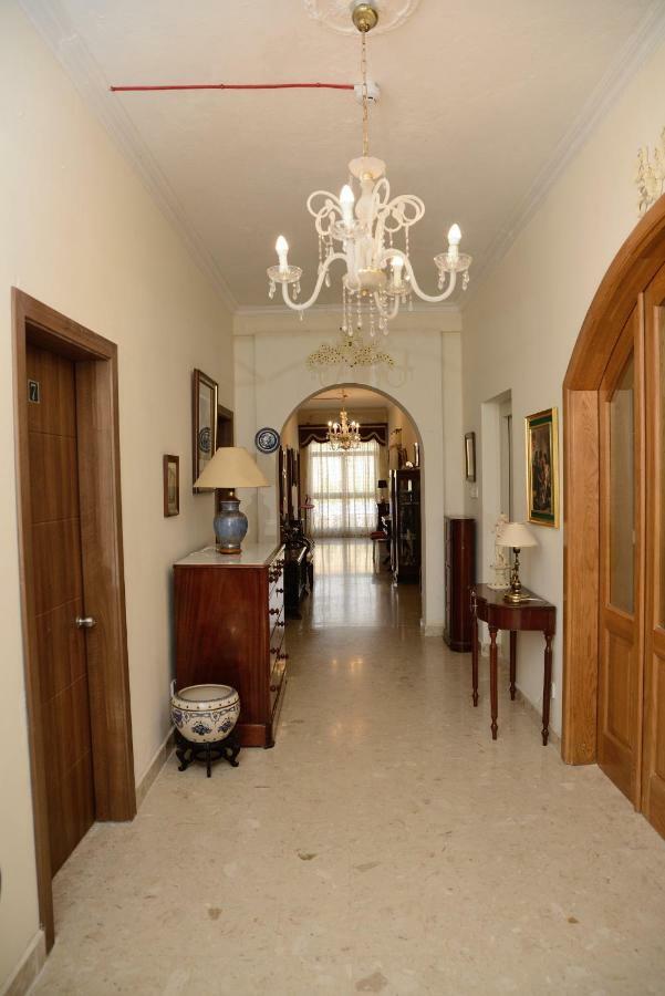 Whitestar Guest house Salina